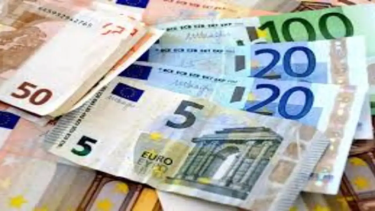 سعر اليورو مقابل الجنيه في بداية تعاملات الثلاثاء 19 مايو